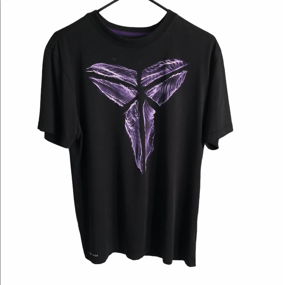 NIKE Dri fit  Kobe T-shirt.